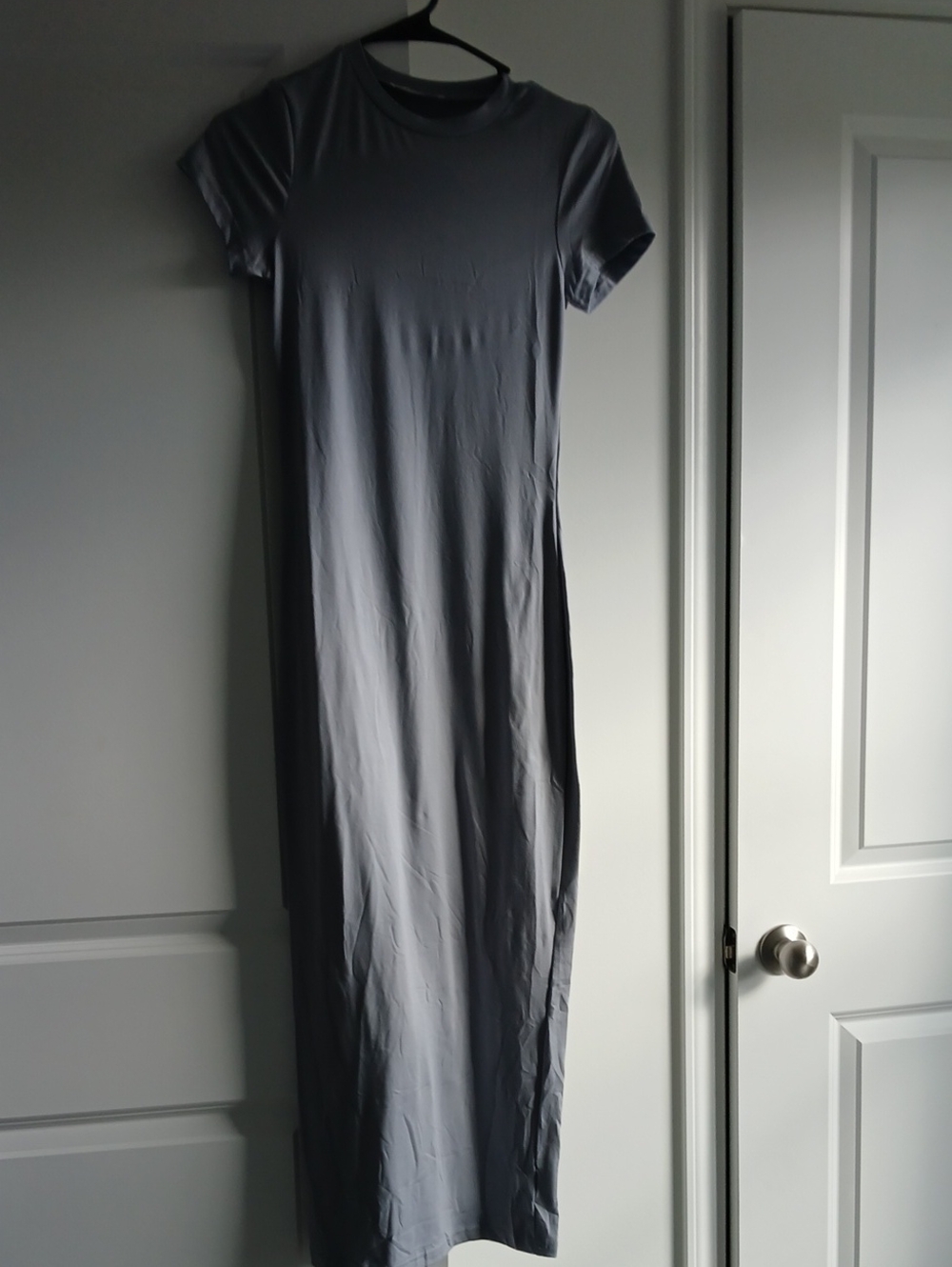 Casual Short-Sleeve Maxi Dress in Charcoal Gray - Unbranded